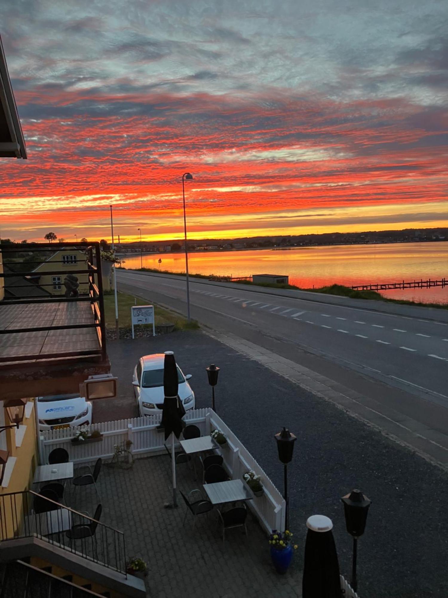 Solyst Kro- Restaurant Og Hotel I/S Aabenraa Buitenkant foto