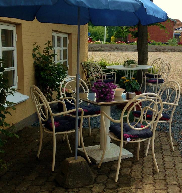 Solyst Kro- Restaurant Og Hotel I/S Aabenraa Buitenkant foto