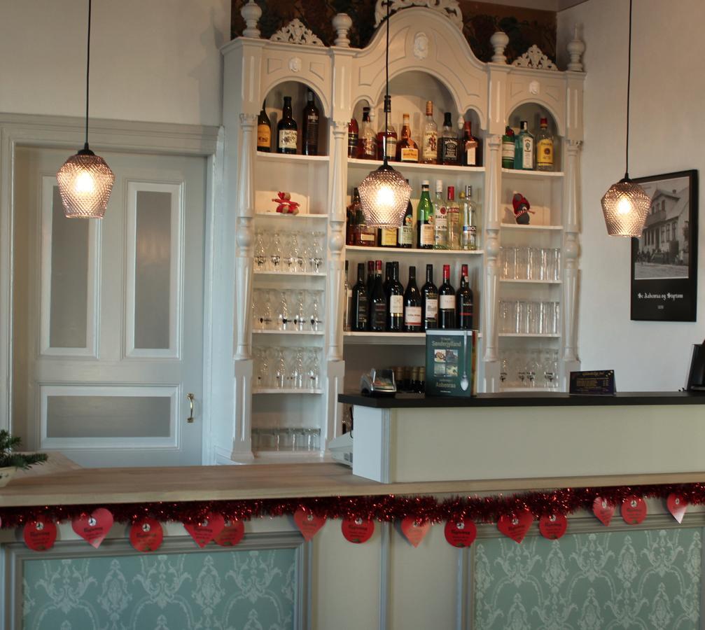 Solyst Kro- Restaurant Og Hotel I/S Aabenraa Buitenkant foto
